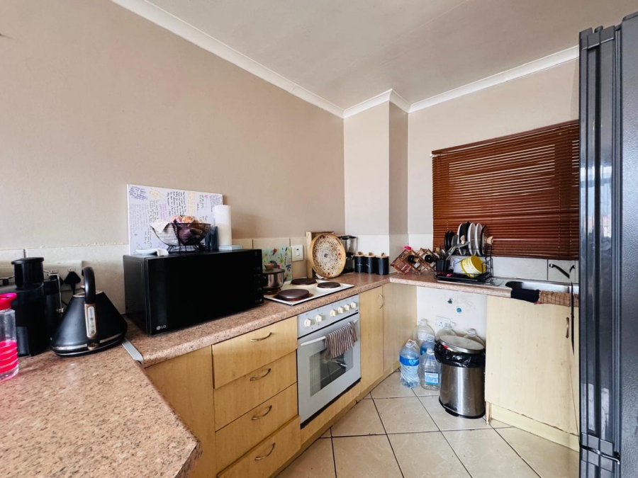 2 Bedroom Property for Sale in Whispering Pines Western Cape